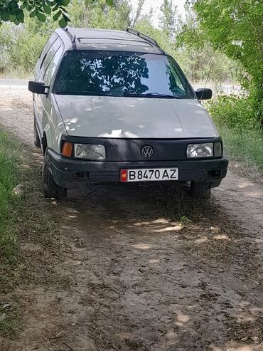 Volkswagen: Volkswagen Passat: 1991 г., 1.8 л, Механика, Бензин, Универсал