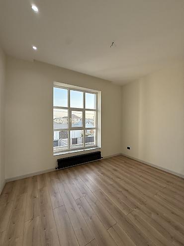 Продажа коттеджей и домов: Продается дом с новым ремонтом в ж/м Кара-Жыгач🏠🌳 📍Локация - ул — 11