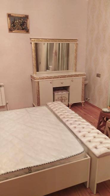 carpayı divan: Qızıl işləməli dəst mebel Təsvir: - Yataq otağı və qonaq otağı üçün — 6