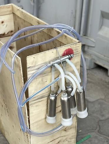 живой корм: Доильный аппарат на колесной тележке Фирма YWTT. 21500 сом Фирма — 6