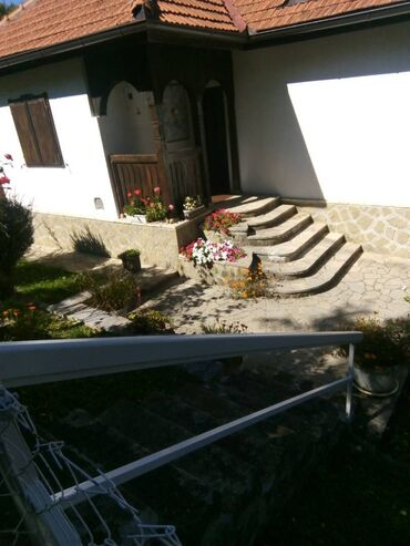 Kuće na prodaju: 138 kv. m, 4 sobe — 3