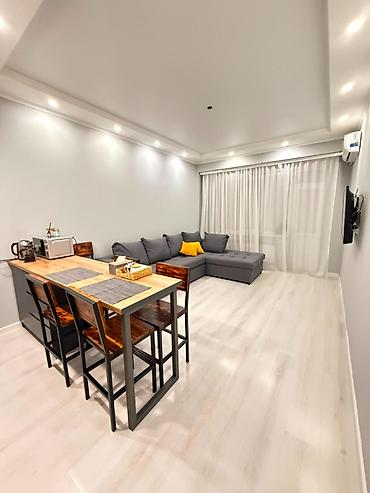 60: 2 комнаты, 60 м², 12 мкр Элитка, 2 этаж, Евроремонт — 1