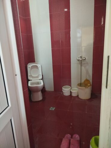 Həyət evləri və villaların satışı: Həyətyanı fərdi ev sahəsi - Qapalı hasar ilə əhatələnmiş həyətyanı — 11