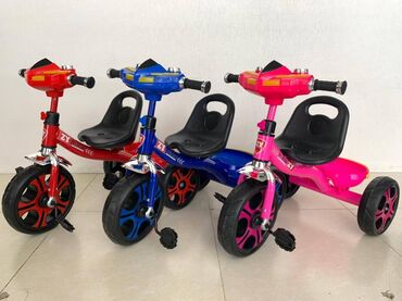 3 yaşdan yuxarı uşaqlar üçün velosipedlər: 2-6 yaşlı musiqili üç təkərli velosiped Şəkildə gördüyünüz hər üç rəng