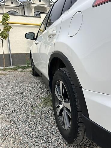 Продажа авто: Toyota RAV4: 2018 г., 2.5 л, Автомат, Бензин, Кроссовер — 6