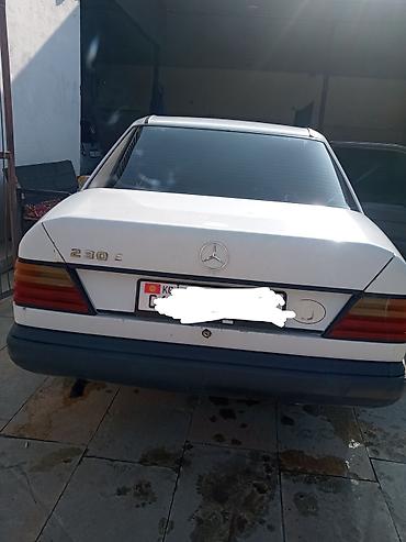 Mercedes-Benz W124: 1988 г., 2.3 л, Механика, Бензин, Седан
