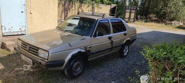 Унаа сатуу: Volkswagen Jetta: 1988 г., 1.8 л, Механика, Бензин, Седан