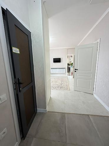 Продажа коттеджей и домов: 4 комнаты, 120 м², 4 соток, Бишкек, Ак-Ордо 3 ж/м Агентство недвижимости — 4