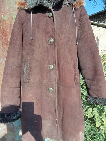 длинное трикотажное платье с капюшоном: Дубленка