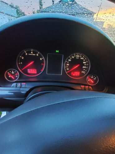 лобовое стекло нексия 2: Audi A4: 2002 г., 2 л, Механика, Бензин, Седан