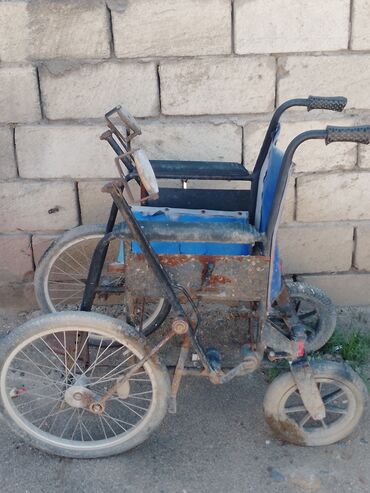 əlil araba: Инвалидные коляски