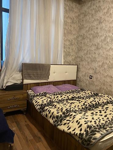 kirayə nzs: 2otaqlı mənzil – studiya tipli zal + mətbəx, ayrıca yataq otağı və — 3