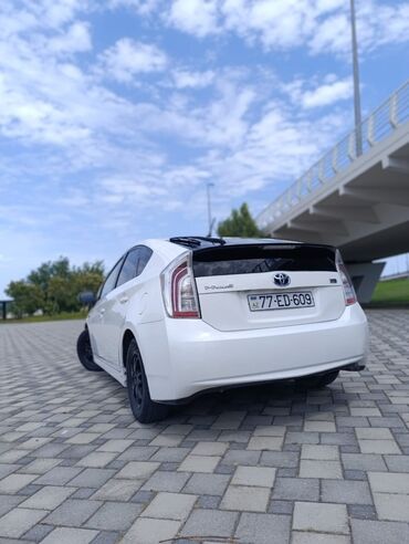 фольксваген б5 1 8 турбо: Toyota Prius: 1.8 l | 2013 il Hetçbek