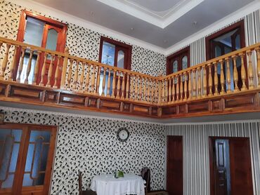 Həyət evləri və villaların satışı: 7 otaqlı, 450 kv. m, Orta təmir — 8