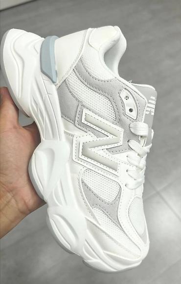 vikend torba: Patike New Balance – lifestyle/trening model sa „chunky“ đonom - — 1