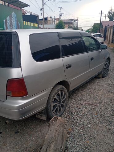 самая деловая машина: Honda Odyssey: 1997 г., 2.2 л, Автоматтык, Бензин, Вэн/Минивэн