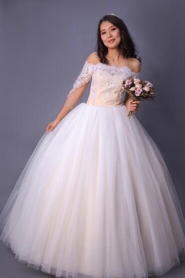 пышное фатиновое свадебное платье: Продаю новые свадебные платья,цены ниже себестоимости. Ликвидация