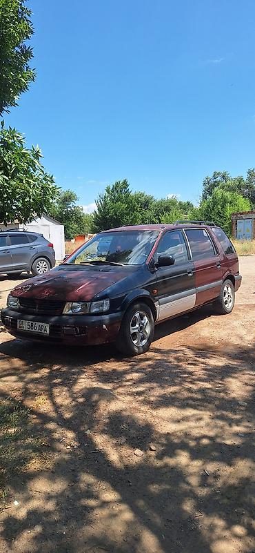 g comp: Mitsubishi Space Wagon: 1995 г., 2 л, Механика, Бензин, Минивэн — 9