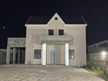 xacmaz evleri: 135 kv. m, 5 otaqlı, Kombi, Qaz, İşıq