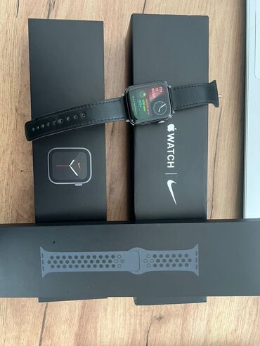 nike часы: Apple watch 5 series Nike+ 44mm состояние отличное без царапин