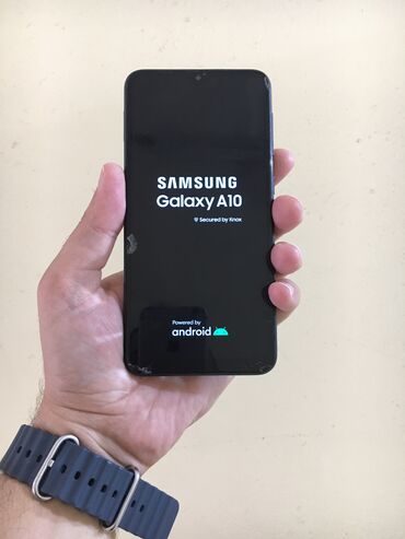 stol üstü: Samsung Galaxy A10, 32 ГБ, цвет - Черный