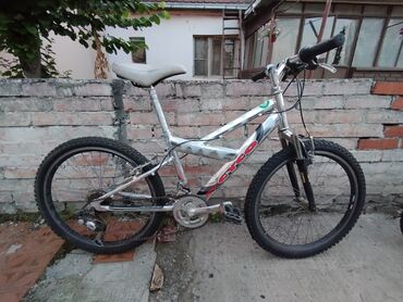 bicikla za devojčice: Prodajem aluminijumski bicikl 24' Cyco