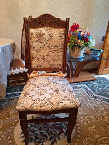 Masa və oturacaq dəstləri: Qonaq otağı üçün, İşlənmiş, Açılmayan, Oval masa, 6 stul, İran