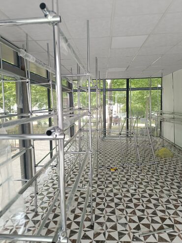 Digər mebel: Vitrinlər Cəmi 15 gün istifadə edilib və hər biri yenidir . Mebellerin — 8