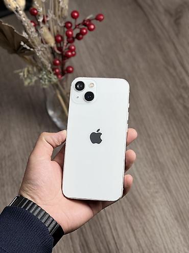 Apple iPhone: IPhone 13, Б/у, 128 ГБ, Белый, Чехол, 100 % — 1