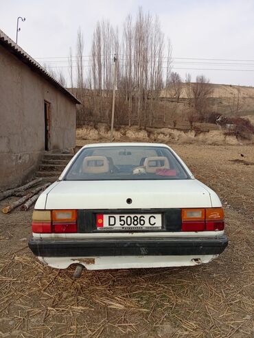 Audi: Audi 100: 1984 г., 0.4 л, Вариатор, Бензин