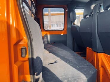 Mercedes-Benz: Mercedes-Benz 220: 2001 г., 2.2 л, Механика, Дизель, Фургон — 8