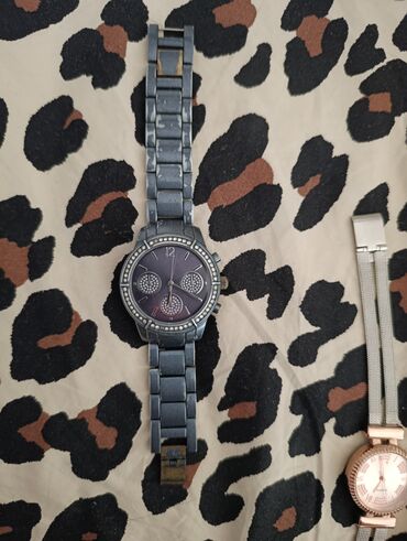 dugena sat: Classic watch, Avon, Female