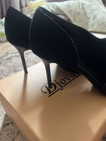 лоферы кожа: Классические женские лодочки на шпильке - Цвет: черный - Материал