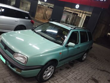 Volkswagen: Volkswagen Golf Variant: 1994 г., 1.8 л, Механика, Бензин, Универсал