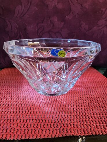 Ostalo posuđe: Bombonijera nova kristal,led kristal Belorusija. 90te. Bombonijera na lalafo.rs — 1 Ostalo posuđe: Bombonijera nova kristal,led kristal Belorusija. 90te. Bombonijera — 1