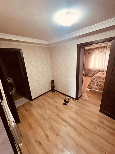 Продажа коттеджей и домов: Продаётся дом со всеми удобствами с мебелью заезжай и живи, газ — 9