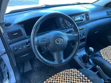 Toyota: Toyota Corolla: 1.4 l. | 2004 έ. Χάτσμπακ — 3