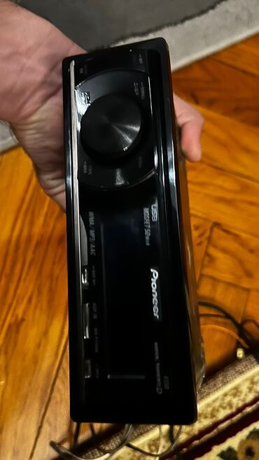 Maqnitofonlar: Maqnitol, Pioneer, AUX — 1