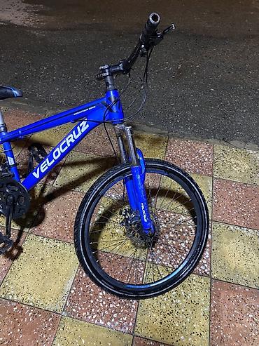 velosipedlə: Velo yaxşı vəzyyətdədi 1-2 problemi var karopkada atma gecişme yoxdu — 1