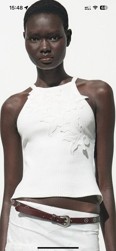 Уличные растения: Zara teze, üstü işlemeli mayka 
S razmer