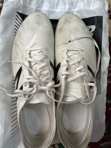 беговые красовки: Мужские кроссовки, 42, New Balance, Б/у, цвет - Белый, Самовывоз