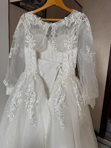 Личные вещи: Свадебное платье, One size, С корсетом, Фатин, Пышное, Кружево, Б/у — 10