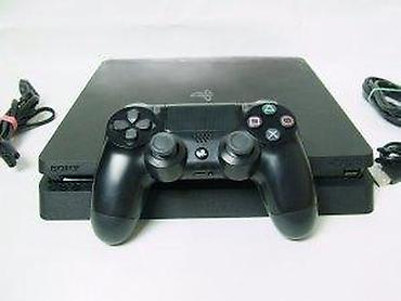 PS4 (Sony Playstation 4): U ponudi je Sony PlayStation 4.
Konzola je najnoviji SLIM model — 19