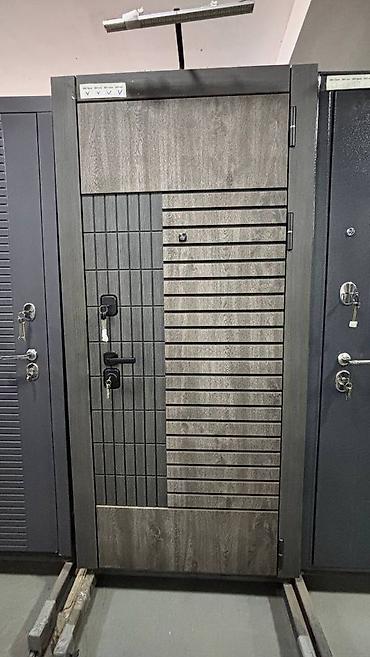 Межкомнатные двери: Входная дверь с декоративной панелью внутри и снаружи — это — 11