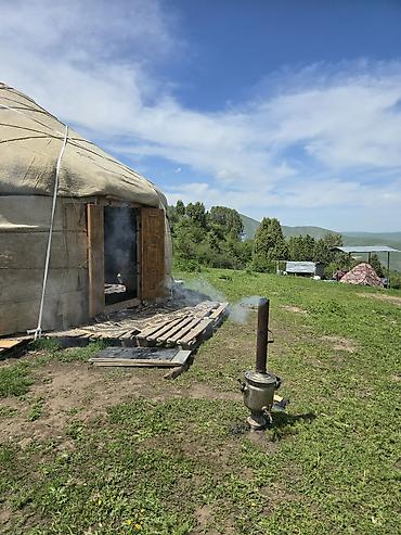 Аренда юрт: Аренда юрты, Каркас Деревянный, 100 баш, Стол — 4