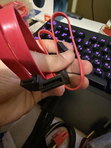 cat 5 kabel: Məhsul: Kompüter üçün kabel və adapterlər dəsti. Qiymət hamısına — 5