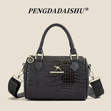 Клатчи: Белая женская сумка-клатч с геометрической стёжкой и декоративной — 12