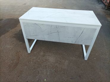 Офисные столы: Офисный стол, Новый, Нерегулируемый, Железо, Самовывоз, Платная доставка — 12