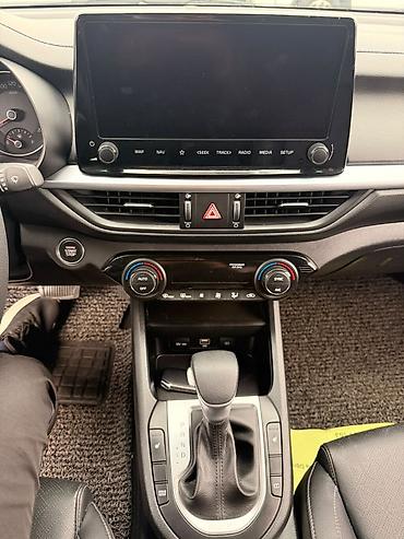 Продажа авто: Kia K3: 2021 г., 1.6 л, Бензин, Седан — 9