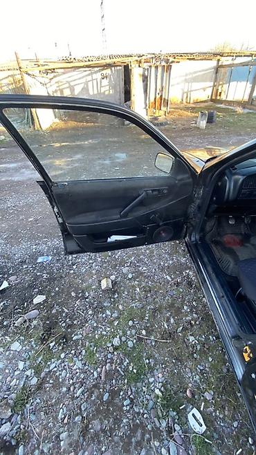 Volkswagen: Volkswagen Passat: 1988 г., 1.8 л, Механика, Бензин, Седан — 7